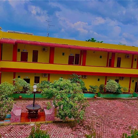 Hotel Rembulan Tebing Tinggi Exterior photo